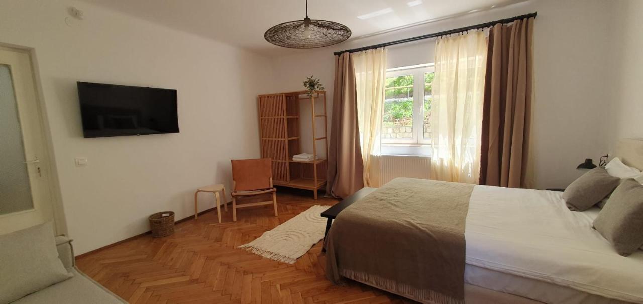 The Pines Serviced Apartments Brașov Exterior foto